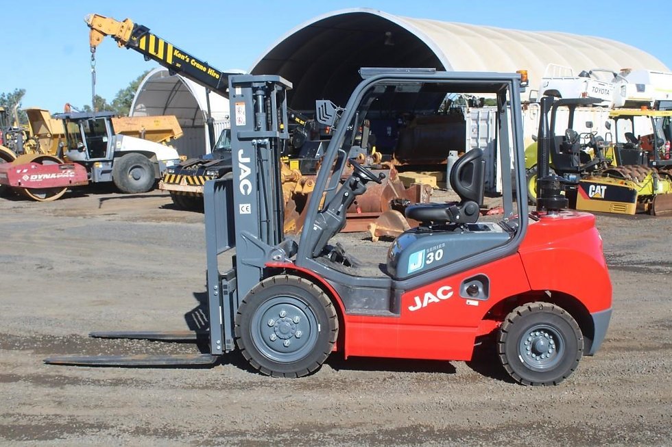JAC CPCD30 Diesel Forklift - 3 Ton Industrial Forklift - Thumbnail 3
