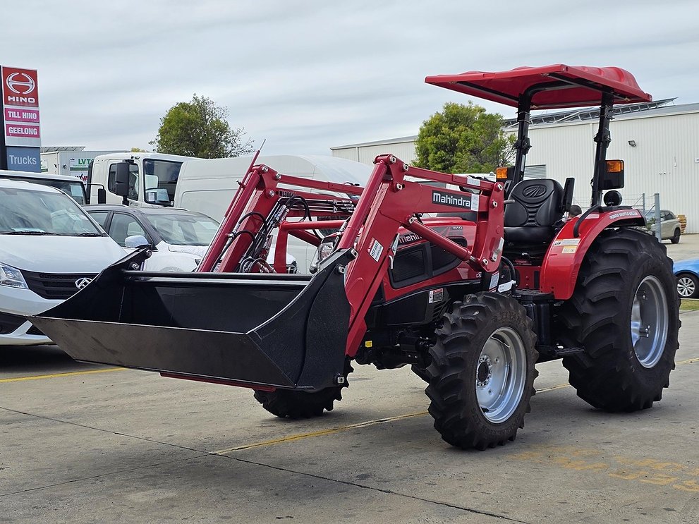Mahindra 3650 PST Tractor - 2024 Complete Loader & Slasher Package - Thumbnail 2