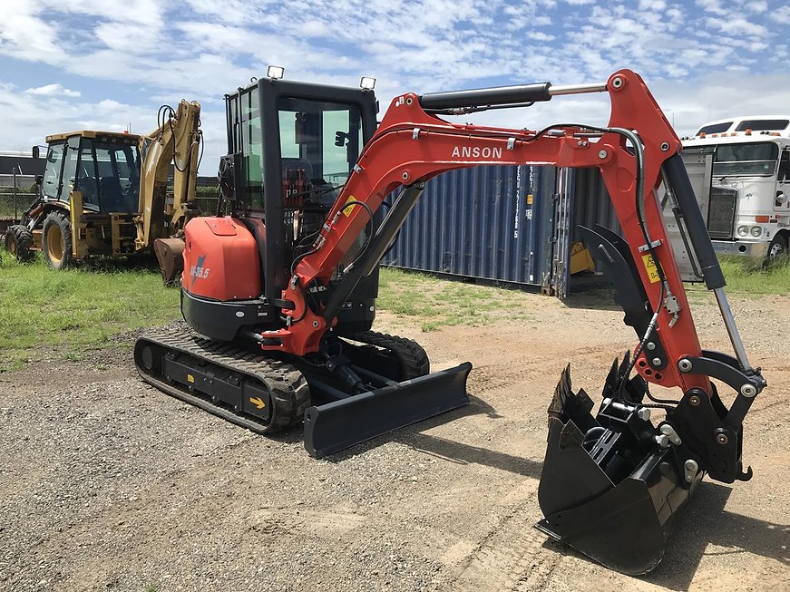 Anson AX-35.5 3.5-Ton Mini Excavator – Hydro-Control, Quick Hitch & Multi-Bucket Set