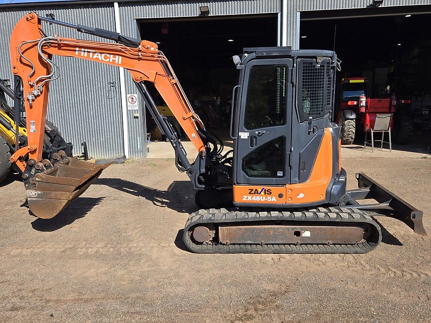 Hitachi 2019 ZX48U-5A 5-Ton Excavator – WedgeLock Quick Hitch, Multi-Bucket Bundle - Image 1