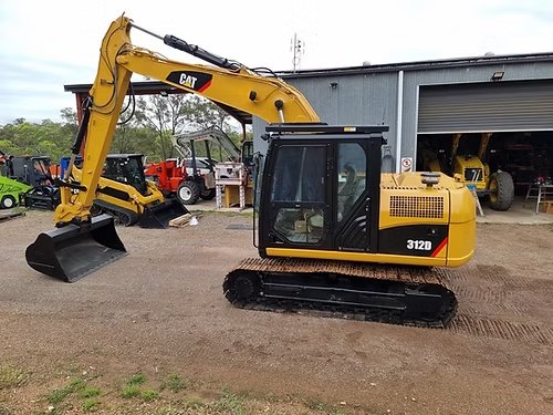 CAT 312D 12T Excavator – Quick Hitch, Long Stick & 1800 mm Mud Bucket