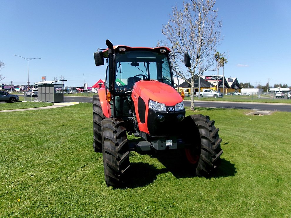 Kubota M5091DHC Tractor - 2024 Brand New 93 HP Premium Agricultural Tractor