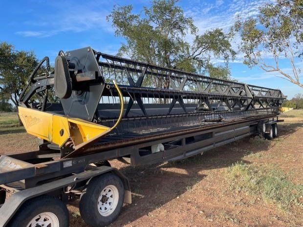 Midwest Crophawk 45-Foot Draper Header with Trailer - 2007 Refurbished Package - Thumbnail 3