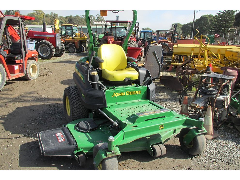 John Deere Z997R ZTrak Diesel Ride-On Mower - 72" Professional Zero-Turn - Thumbnail 3