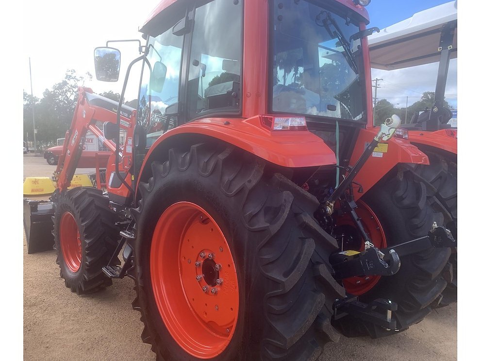 Kioti PX1052 CAB Tractor - Brand New 105 HP Complete Loader Package - Thumbnail 3