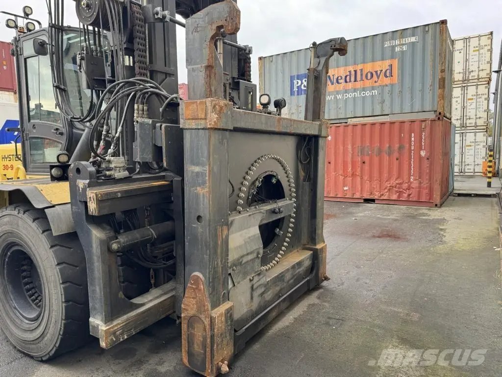 Hyster H30XMS-9 Heavy-Duty Diesel Forklift - 30-Ton Container Handler - Thumbnail 2